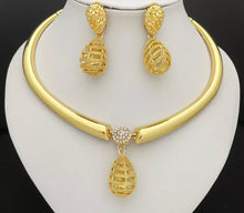 Load image into Gallery viewer, Dubai Women Necklace Earrings Set African Fashion Jewelry Nigeria Gold Plated Bride Jewelry Wedding Party Gifts