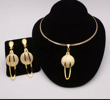 Load image into Gallery viewer, Fashion Nigerian Woman Wedding African Beads Jewelry Set Gold Color Fashion Dubai Gold Color Bridal Gift