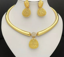 Load image into Gallery viewer, Dubai Women Necklace Earrings Set African Fashion Jewelry Nigeria Gold Plated Bride Jewelry Wedding Party Gifts
