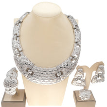 Load image into Gallery viewer, Latest Styles Italy Brazil Dubai Gold Big Luxury Jewelry Set High-end Woman Wedding Party Dating Necklace Bracelet Jewellery
