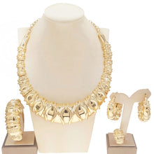 Load image into Gallery viewer, Latest Fashion Dubai Gold Necklace Jewelry Set High Quality Ladies Wedding Party Jewelry Set H0043

