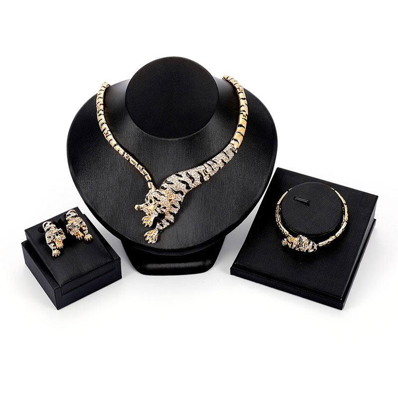 Exquisite Dubai Gold Tiger Crystal Jewelry Set Wholesale Luxury Nigerian Woman Wedding Fashion Costume Design Jewelry Set